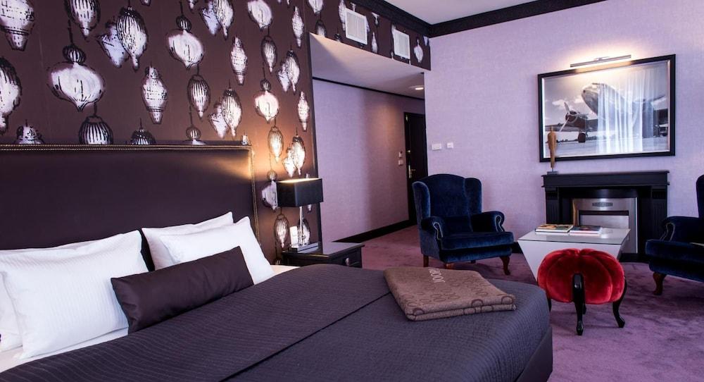 Friday Hotel Praha Bagian luar foto