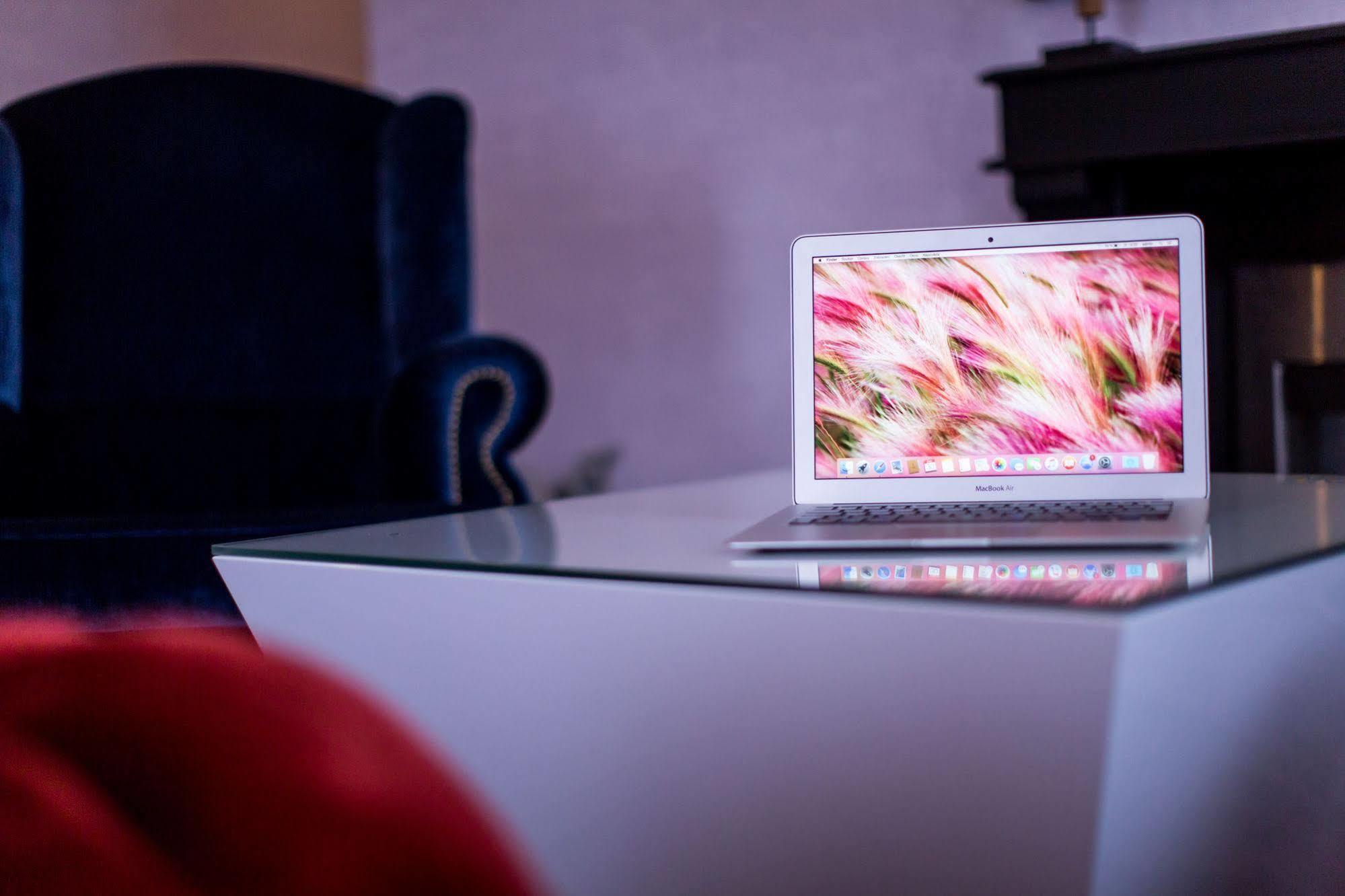 Friday Hotel Praha Bagian luar foto